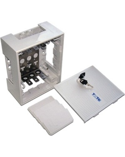 Коробка распределительная на 3 плинта TWT-DB10-3P в Москве Боксы для автоматов Pintop.ru