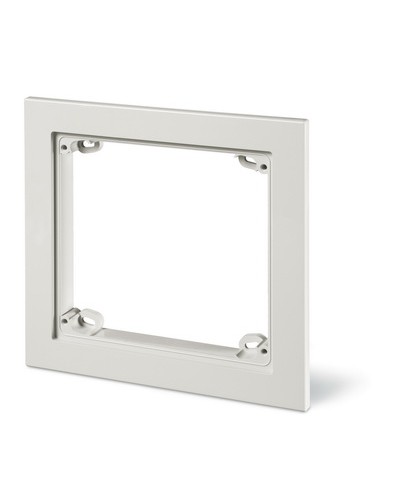 Рамка для коробки скрытой установки DKC DIS5720220 в Москве Аксессуары для лотков Pintop.ru
