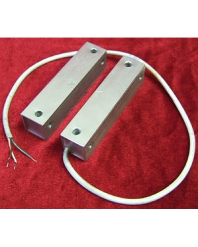 Извещатель охранный магнитоконтактный Магнито-Контакт ИО 102-26 исп.251 (металлорукав из нержавеющей стали) в Москве Извещатели охранные Pintop.ru